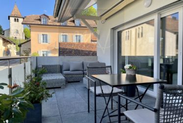 EXCLUSIVITE ! Au coeur du village de Genolier, appartement 4,5 pièces de 2019 en duplex avec 2 terrasses ! Dernier étage !